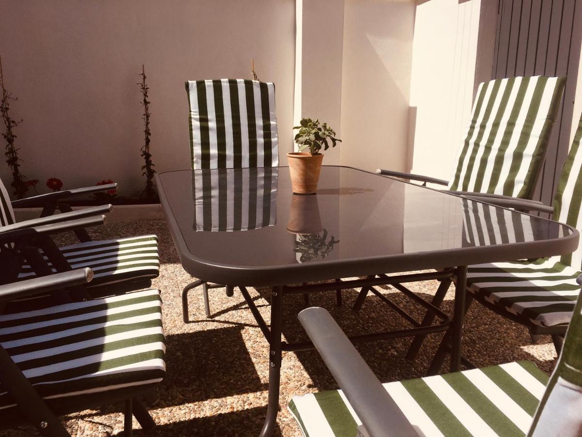 Acogedora Casa Con Patio En El Tiemblo公寓 外观 照片